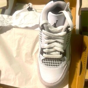 Selling Jordan the 4s brand new my daughter cant fit them and they was a gift